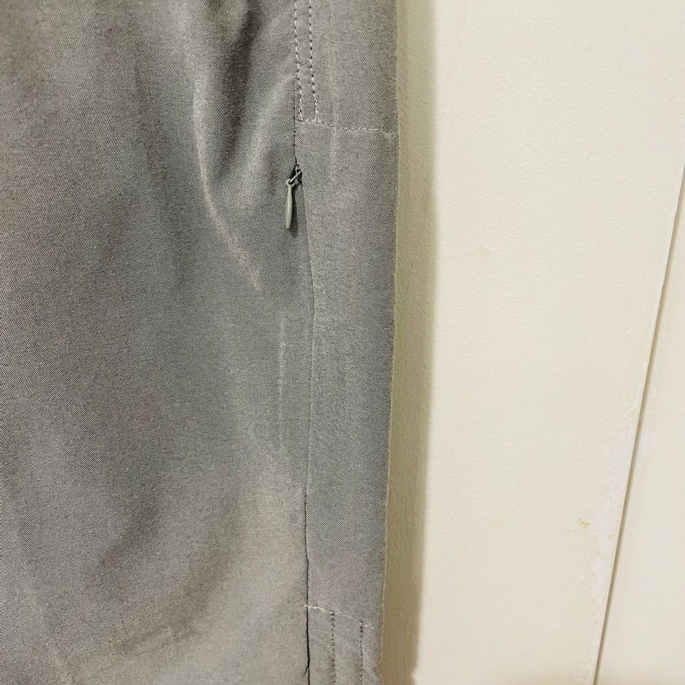 New Kuhl midrise straight fit womens Trekr performance stretch hiking pant sz 12 - Picture 3 of 14